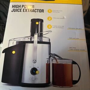 Abella High Power Juice Extractor - Black and Silver